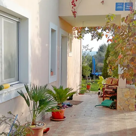 Apartment Drazen Kastel Stafilic